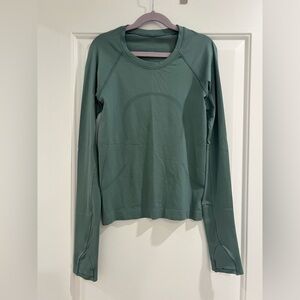 LuluLemon swiftly long sleeve - size 2